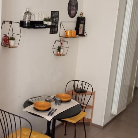 Holidaystudio Appartamento In Centro Salerno Exterior foto