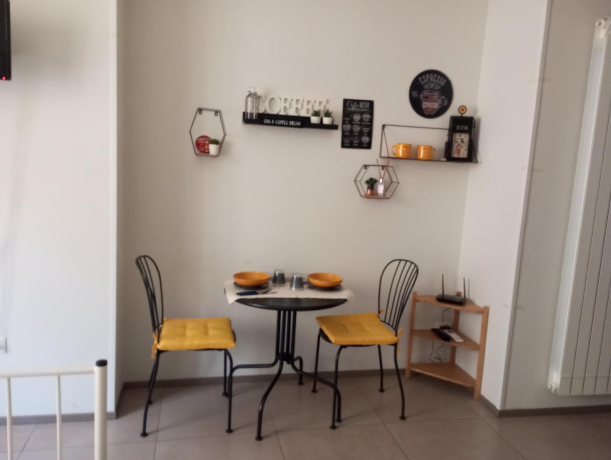 Holidaystudio Appartamento In Centro Salerno Exterior foto